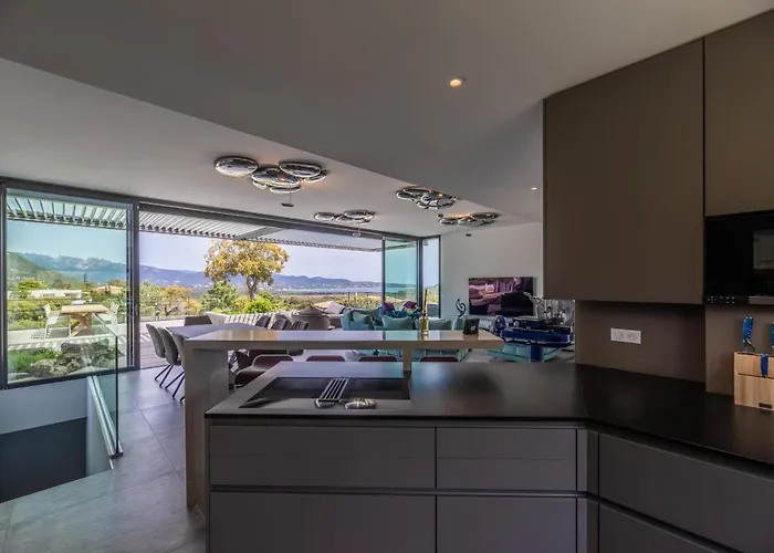 A Pinetta Villata Villa *