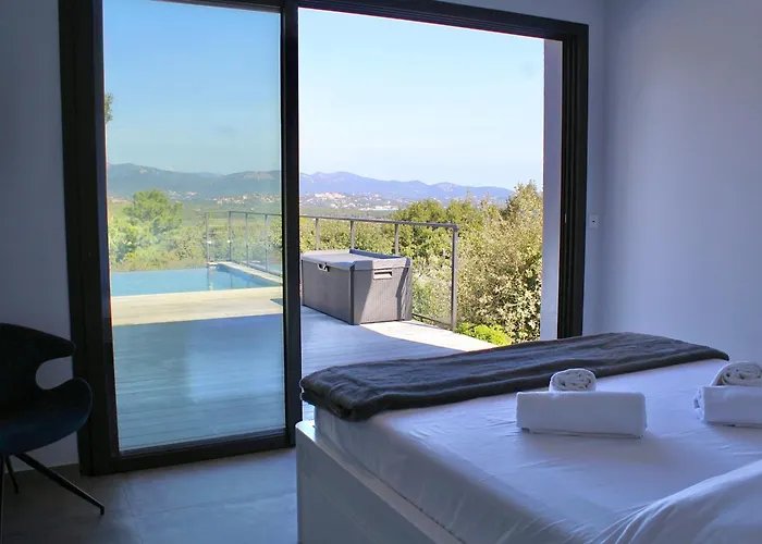 A Pinetta Villata Villa