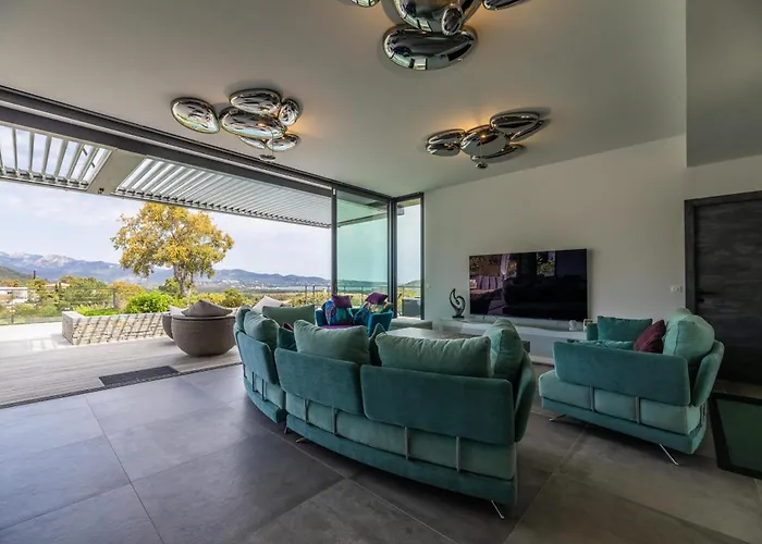 Villa A Pinetta Villata